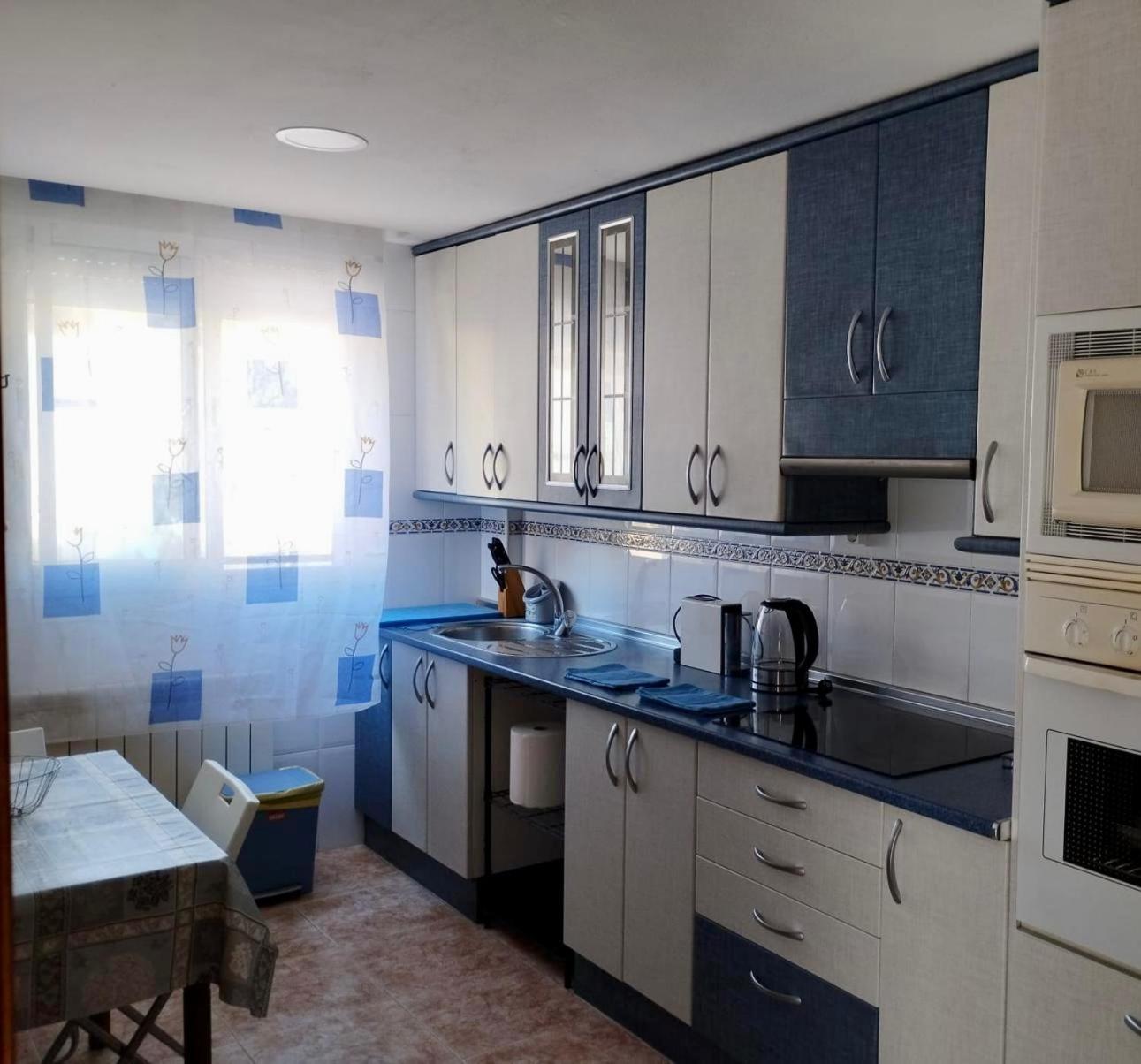 Вилла Pirineo Aragones. Casa La Paz Сабиньяниго Экстерьер фото